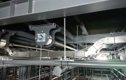 講堂兼劇場　上